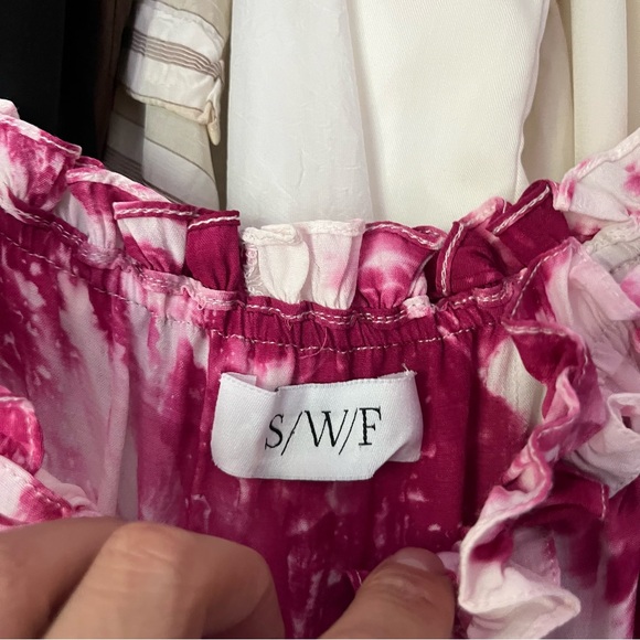 S/W/F magenta white tie dye rayon sleeveless tie waist tiered mini dress - Picture 5 of 6